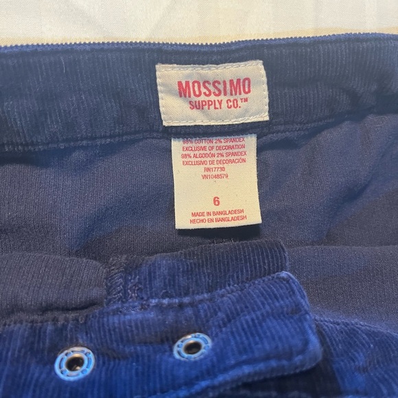 Women’s Mossimo Supply Co. blue corduroy mini skirt sizs 6 w/embroidered flowers - Picture 4 of 7